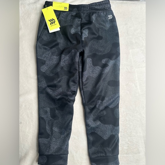 All in Motion Boy's Size 4/5T Soft Stretch Jogger Pants Black Camo - Picture 2 of 10